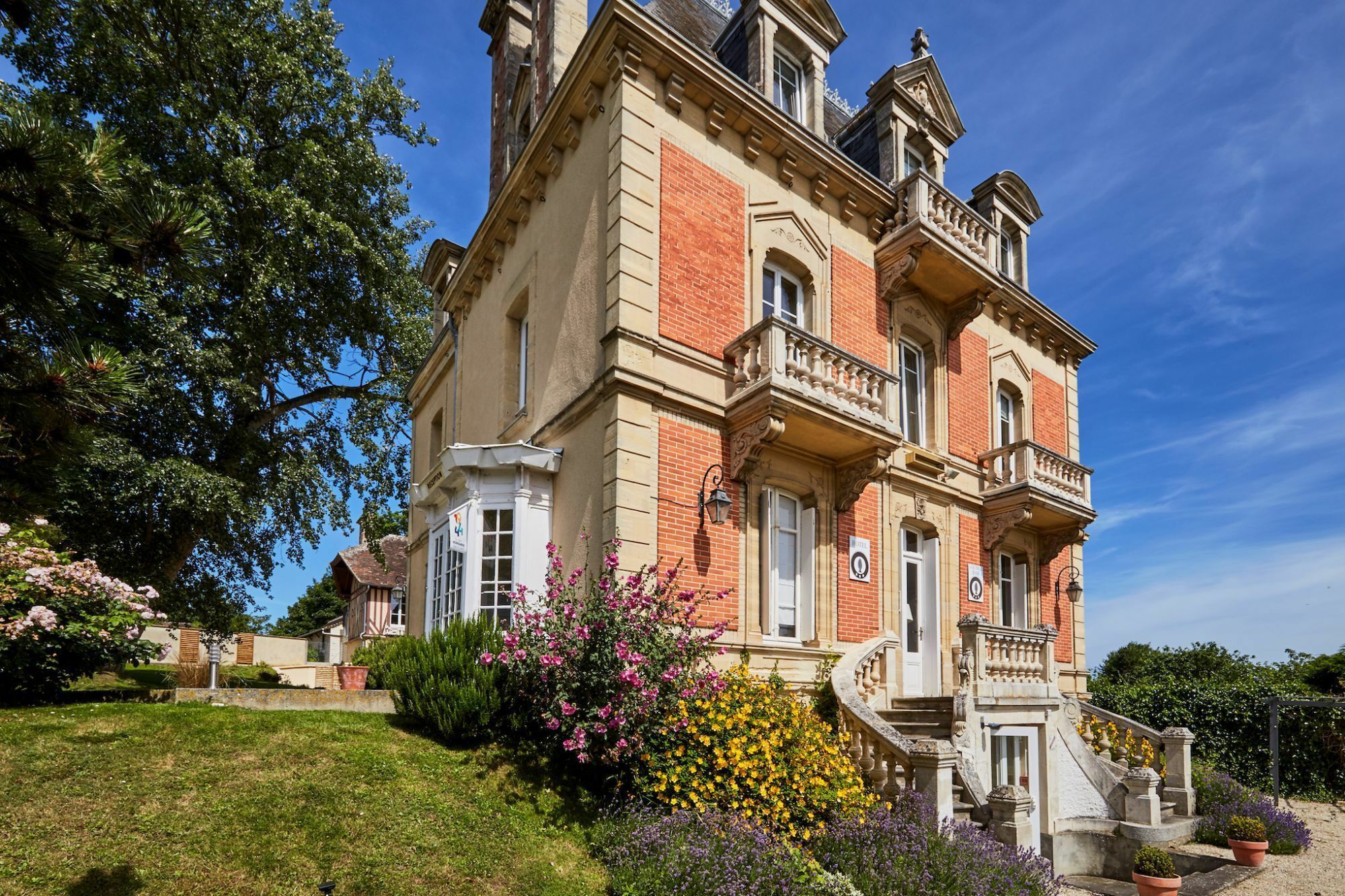 Les Villas D'Arromanches, Teritoria エクステリア 写真